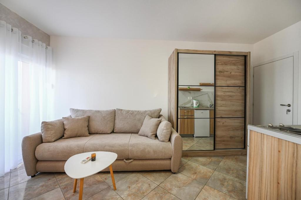 O zonă de relaxare la Villa Lux Rajović