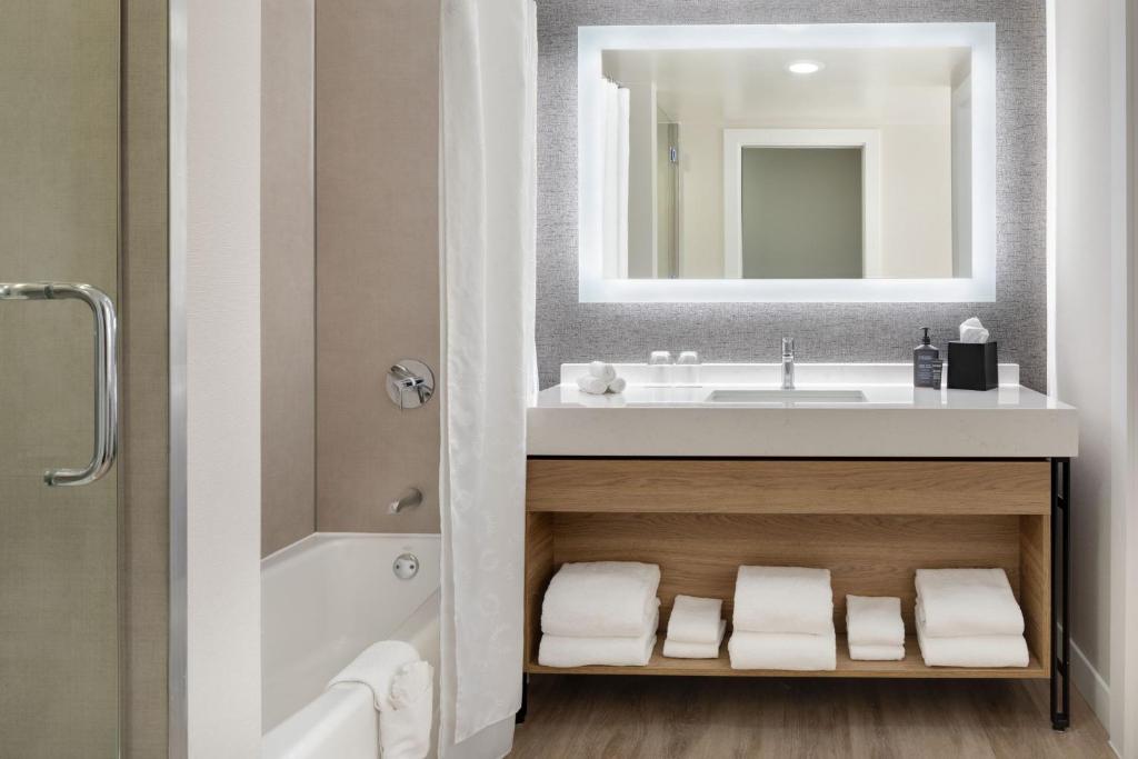 Koupelna v ubytování Sheraton Hotel Stonebriar