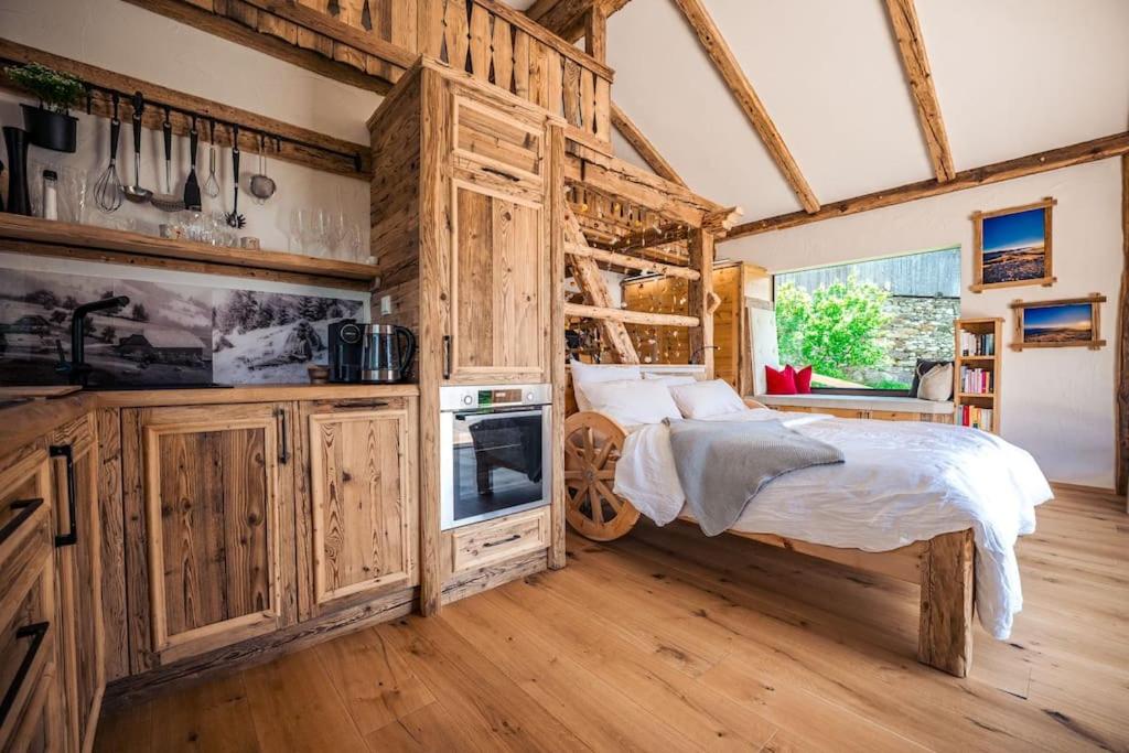Postel nebo postele na pokoji v ubytování Unterkircher Chalet