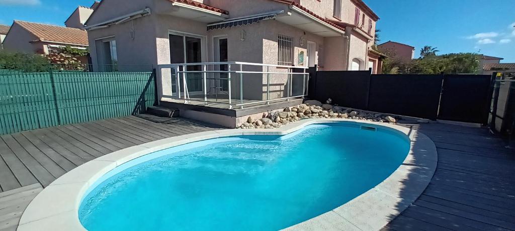 Πισίνα στο ή κοντά στο Villa LEMON avec piscine privée à 5 min des plages - 3 chambres - 2 SDB