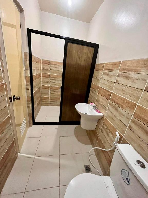 Koupelna v ubytování Shing Spa Resort