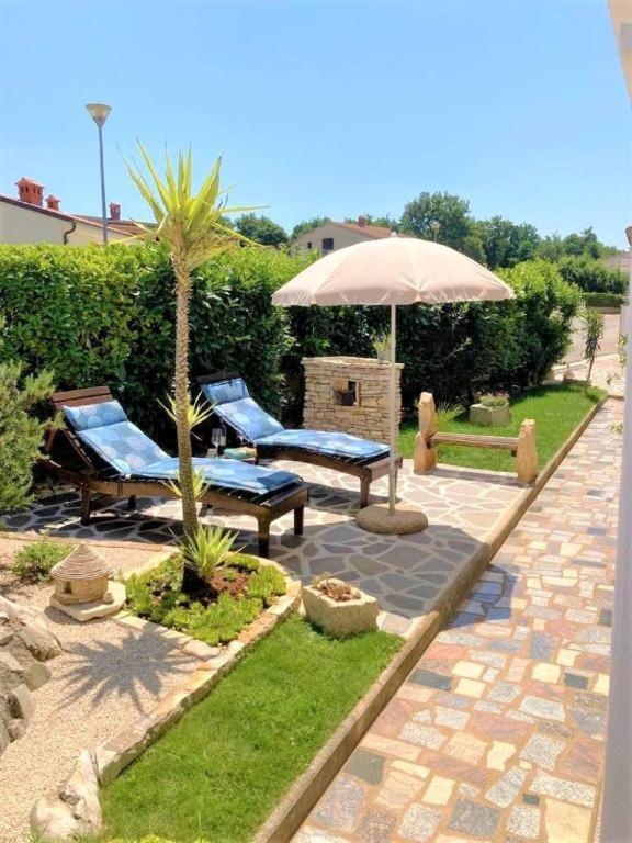 Zahrada ubytování Apartments Engel with Pool