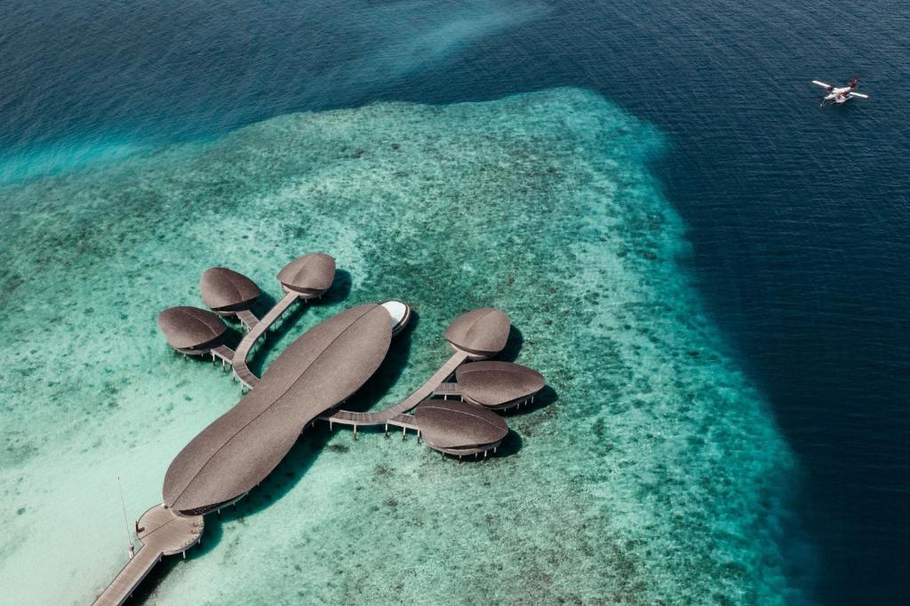 The St. Regis Maldives Vommuli Resort - View 4