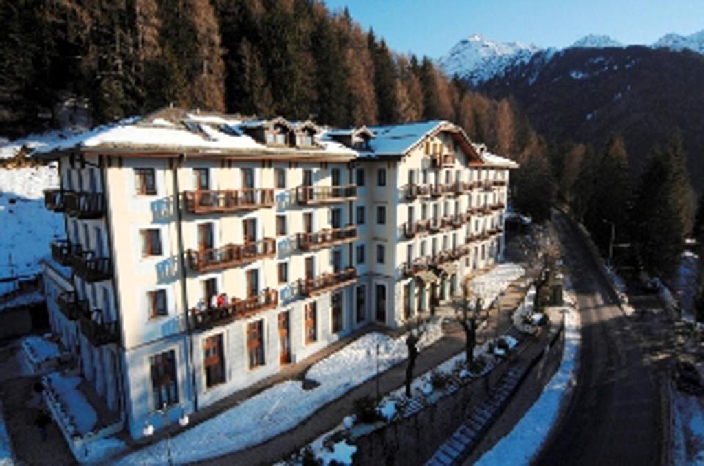 Palace Pontedilegno