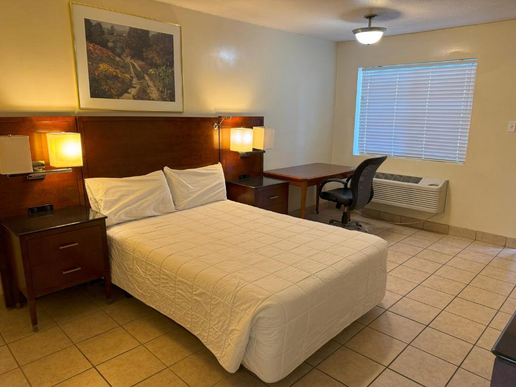 Big Chile Inn & Suites - Koningin