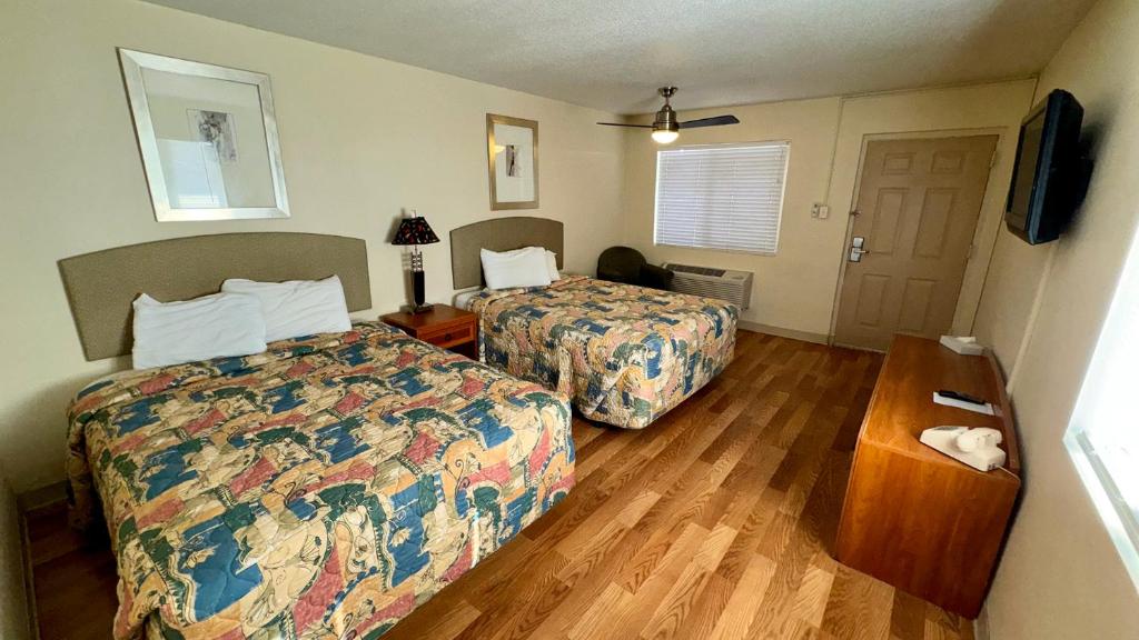 Big Chile Inn & Suites - Superior Queen Room