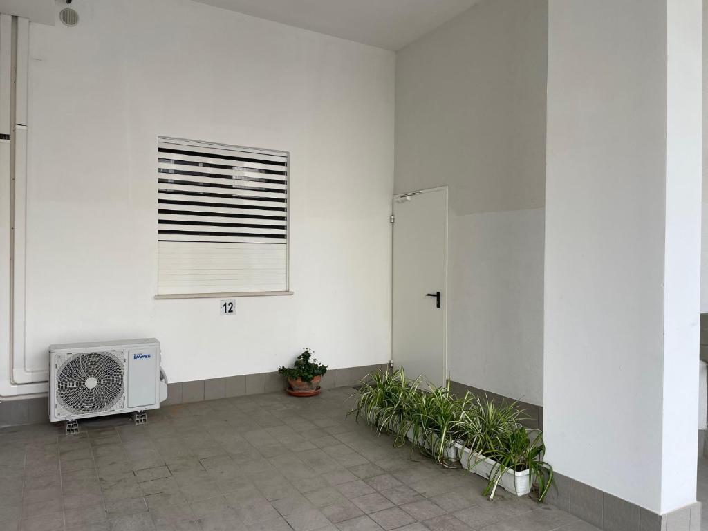 Central Modern Apartment Bari - 8