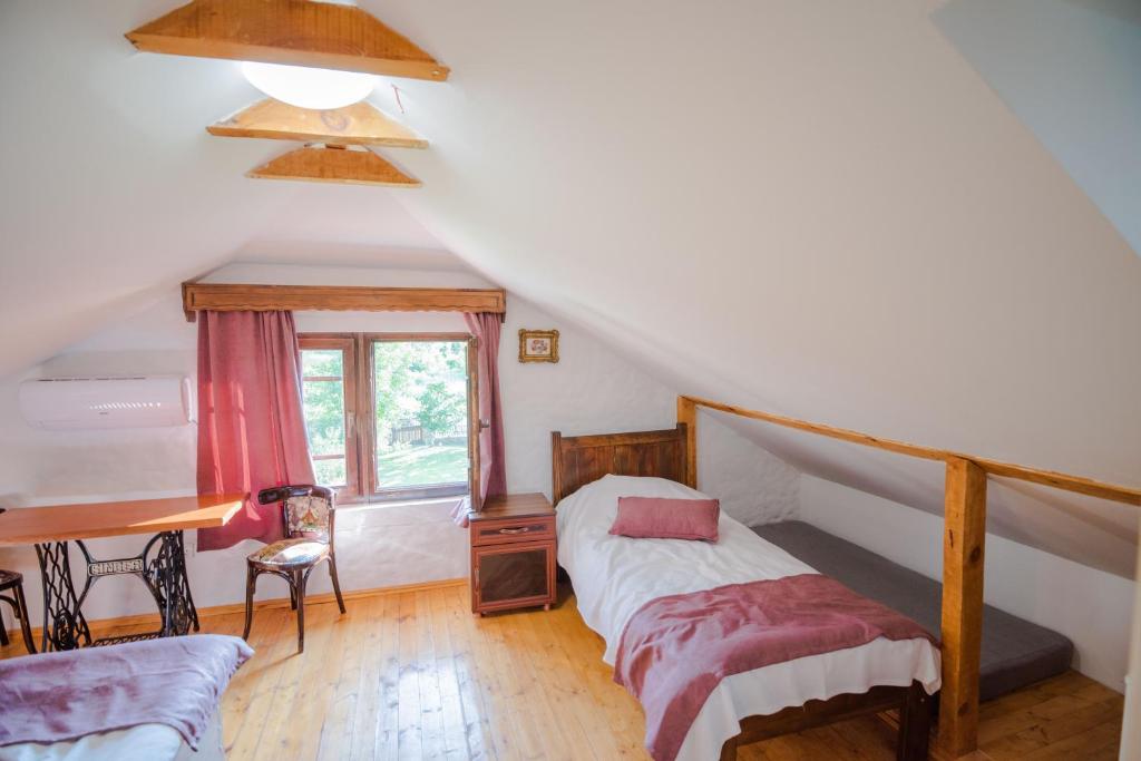 Apartment in Antique Museum Filip - Triple Room Con Vista De Montaña