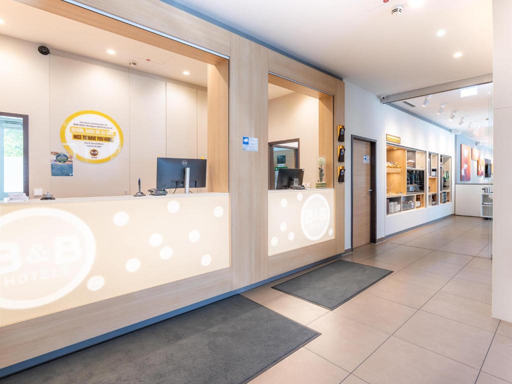 Vstupní hala nebo recepce v ubytování B&B Hotel Stuttgart-Bad Cannstatt