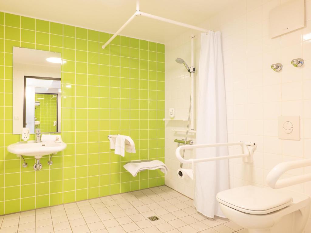Koupelna v ubytování B&B Hotel Ludwigshafen