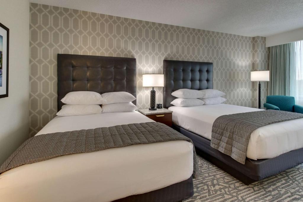 Drury Plaza Hotel Richmond - Deluxe Queen Kamer Met 2 Queensize Bedden