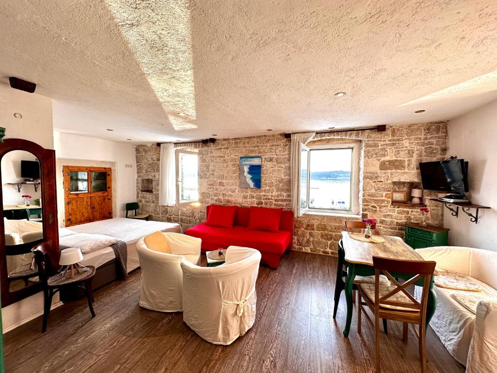 Apartments Trapula - Studio Apartment With Sea View