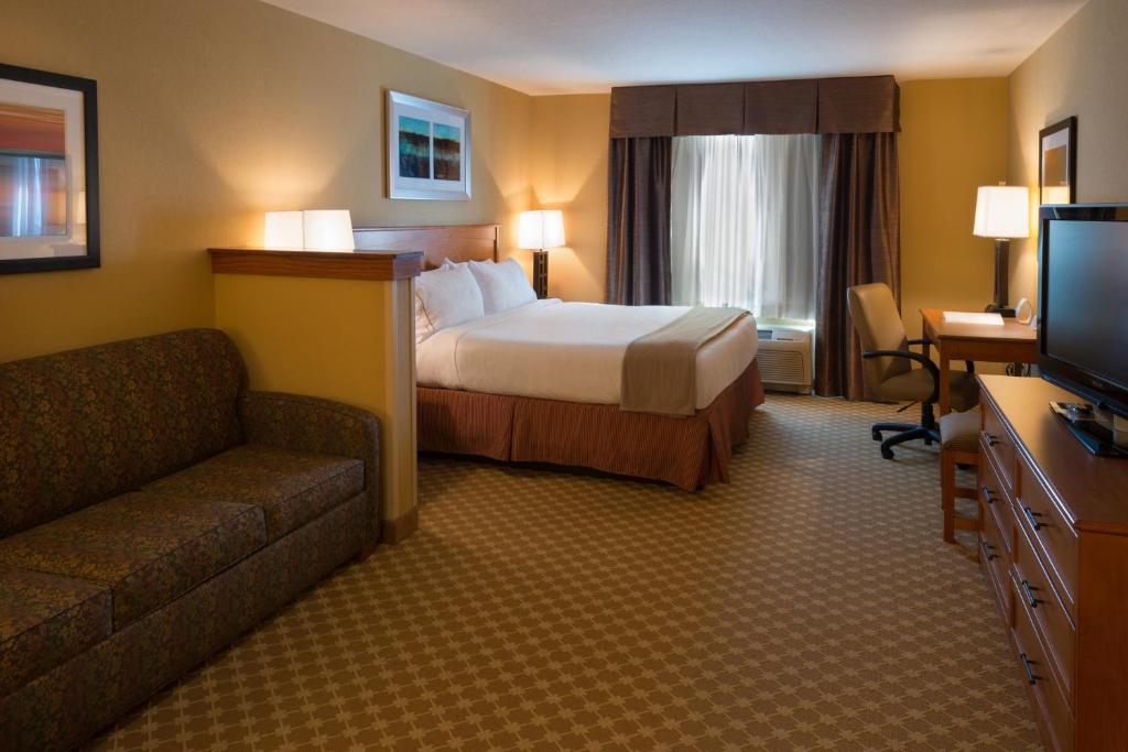 Holiday Inn Express Hotel & Suites Chicago West Roselle, an IHG Hotel - 