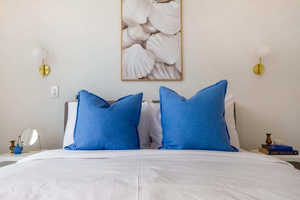 Greek Island Inspired 2 Bed room 1 Bath Townhouse - Resim 27