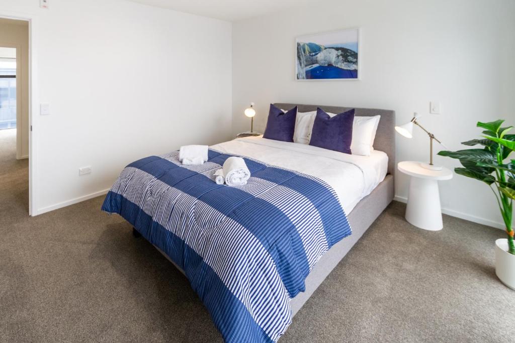 Greek Island Inspired 2 Bed room 1 Bath Townhouse - Resim 25