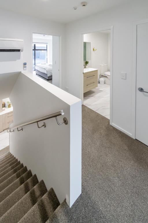 Greek Island Inspired 2 Bed room 1 Bath Townhouse - Resim 21