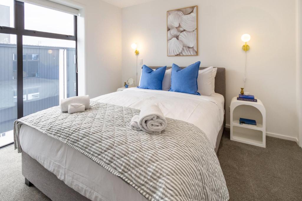 Greek Island Inspired 2 Bed room 1 Bath Townhouse - Resim 6