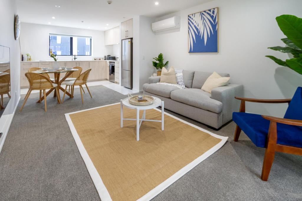 Greek Island Inspired 2 Bed room 1 Bath Townhouse - Resim 4