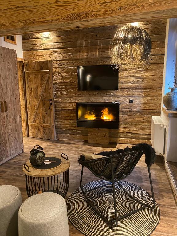 TV a/nebo společenská místnost v ubytování Hotel Sonnberg