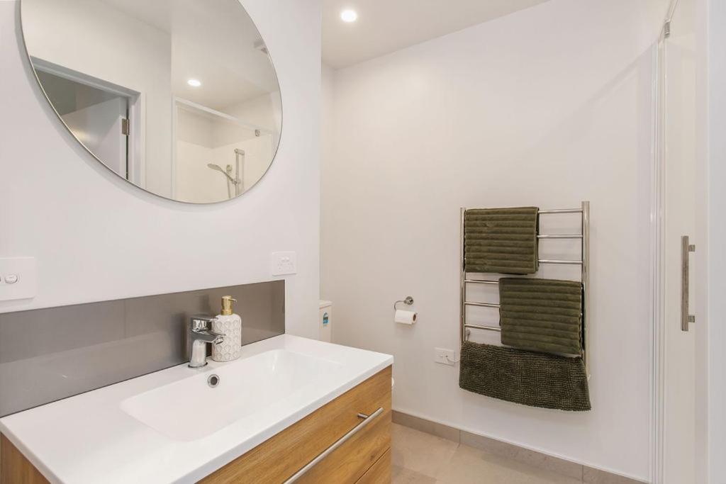 Style Location New Sunny 2Bdrms Free Park - Resim 8