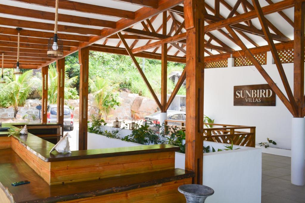 Zahrada ubytování Sunbird Villas