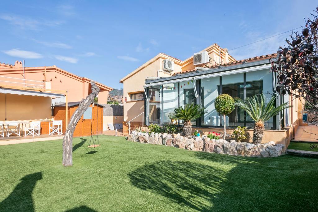 Vonkajšia záhrada v ubytovaní Preciosa casa en el Maresme con jardín