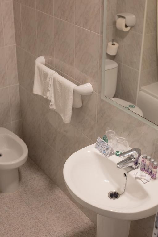 Koupelna v ubytování Cleopatra Spa Hotel
