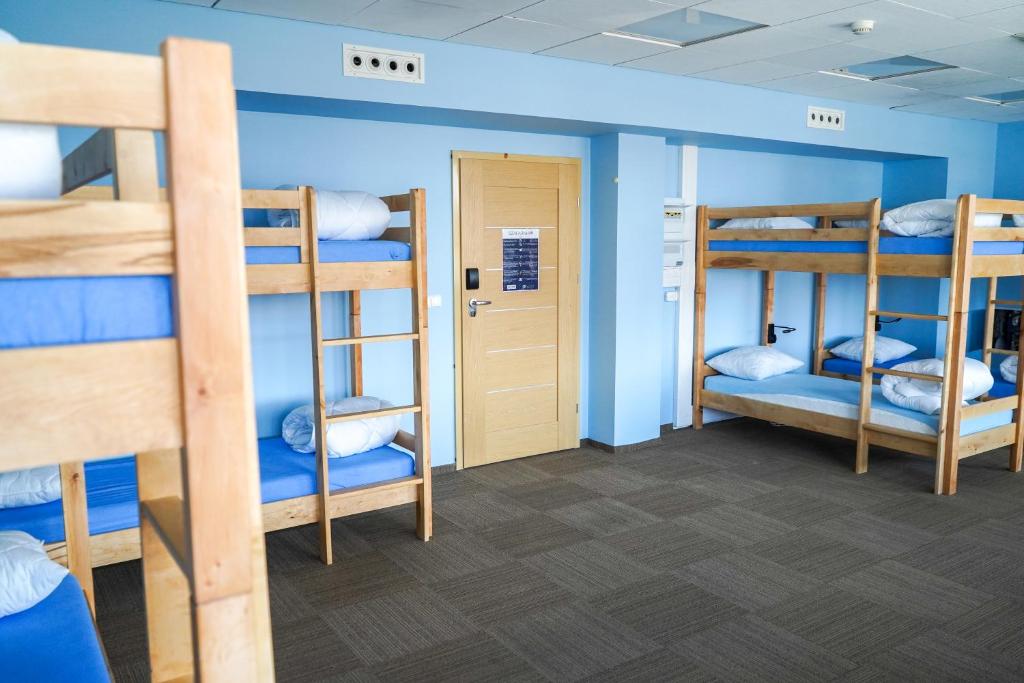Posteľ alebo postele v izbe v ubytovaní Hostel Gdańsk Szafarnia 10 Old Town