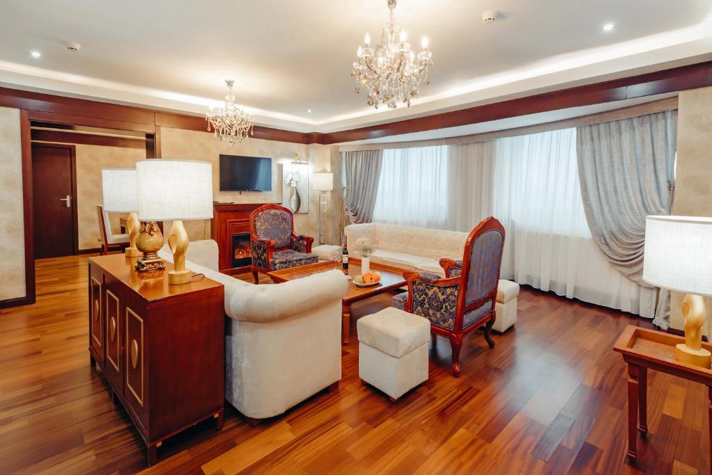Dedeman Oskemen Tavros Hotel - Presidential Suite