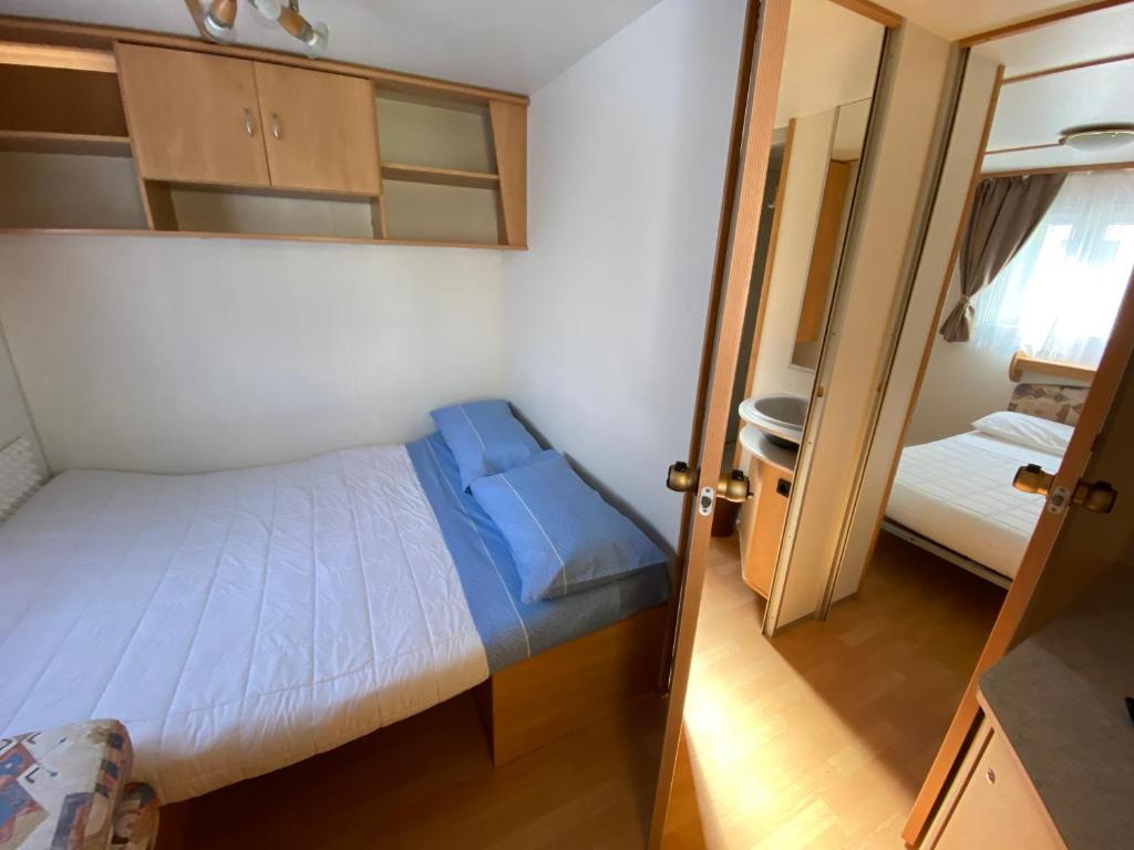 Postel nebo postele na pokoji v ubytování Camping Mayer
