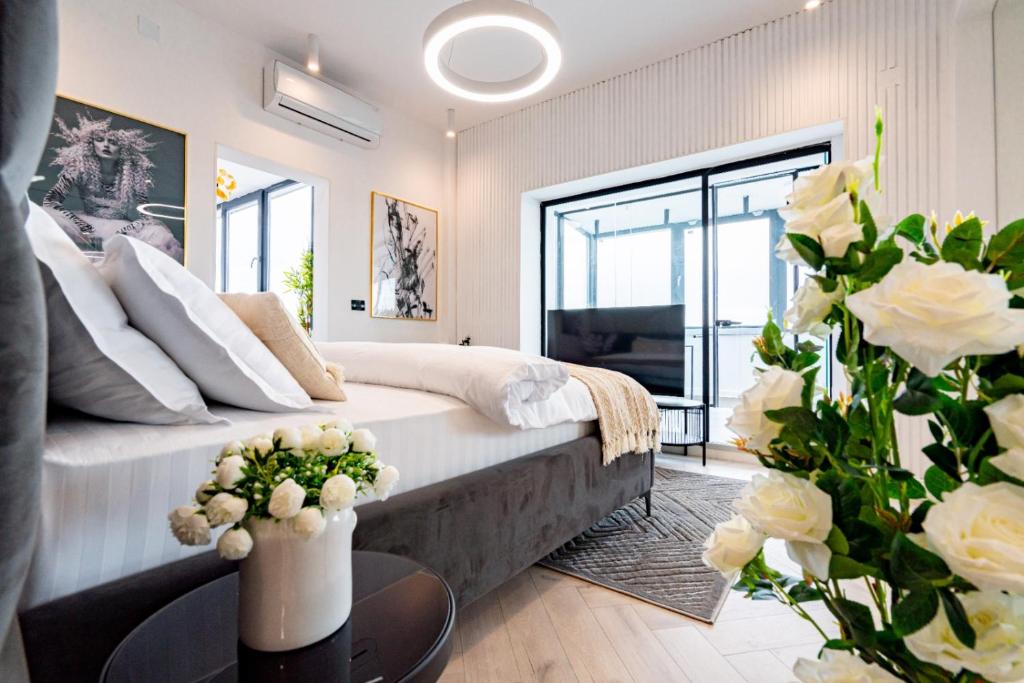 Gallery Detail: City View Luxury Apartment A Old City