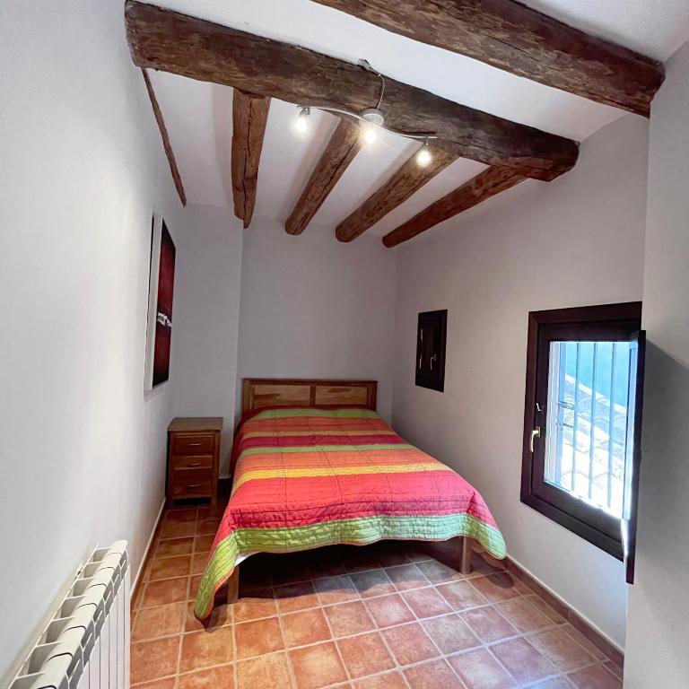 Apartamentos Angelus Plaza Mayor de Graus - Three-Bedroom Apartment