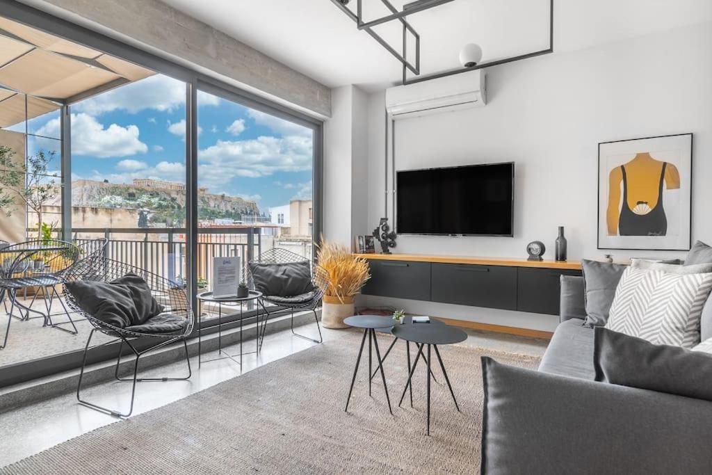 TheHostMaster Picturesque Acropolis Hill Penthouse