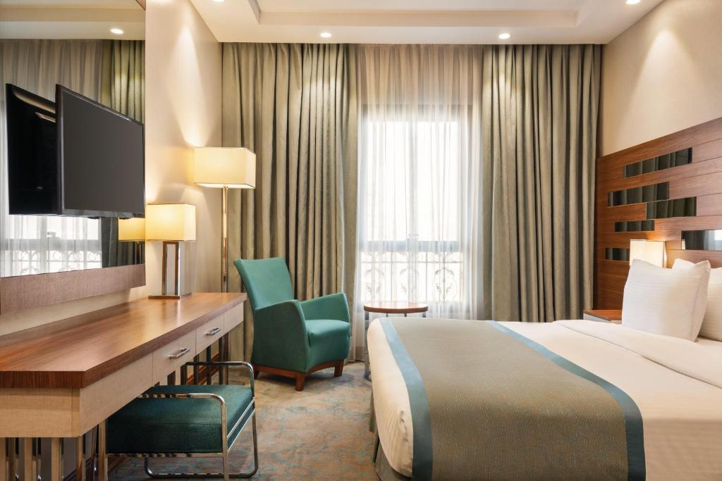RAMADA BY WYNDHAM MAKKAH ZAD AL RAWDA