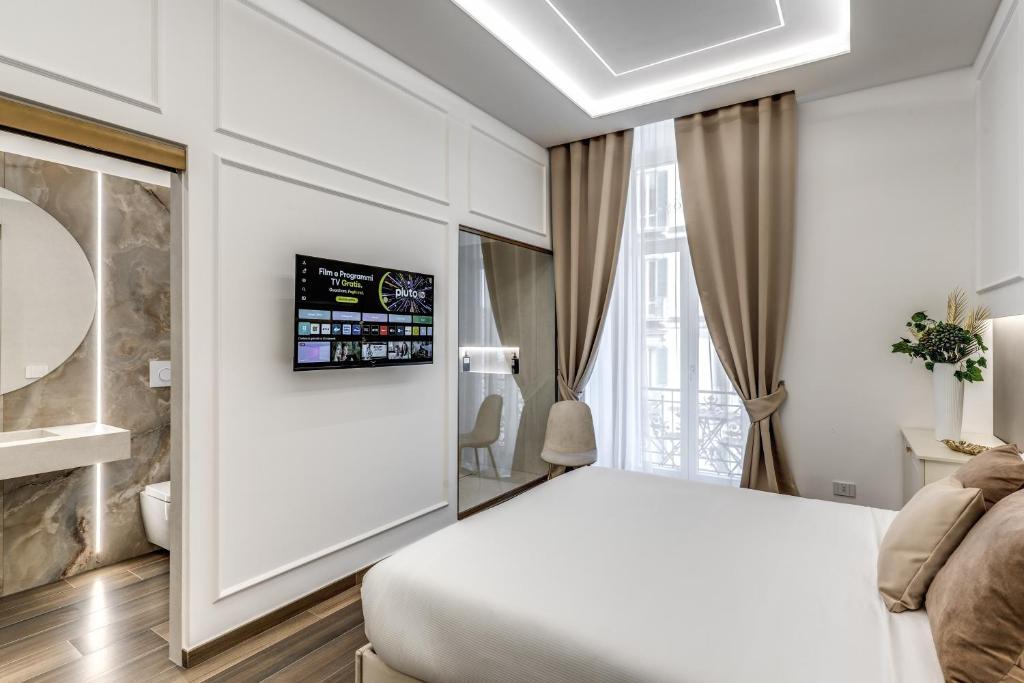 ATAROOMS Suites Napoli - Double Room With Balcony