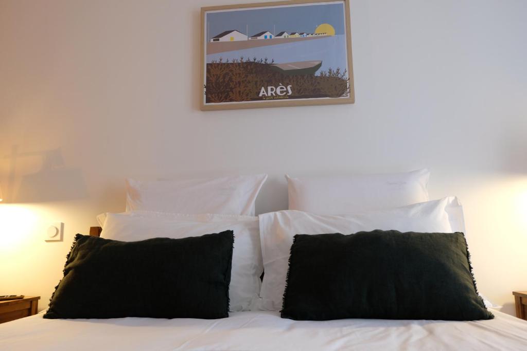 VILLA PIERARTLOU - Camera Doppia Con Bagno Privato