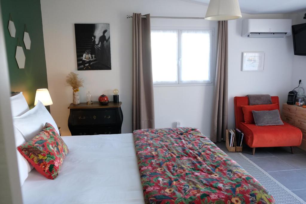 VILLA PIERARTLOU - Camera Doppia Con Bagno Privato Esterno