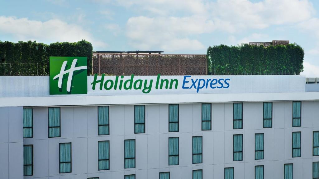 Fotografie z fotogalerie ubytování Holiday Inn Express Bangkok Soi Soonvijai by IHG v destinaci Bangkok