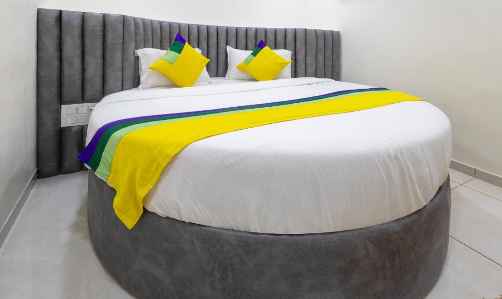 Postel nebo postele na pokoji v ubytování Itsy Hotels Signature, Nehru Nagar