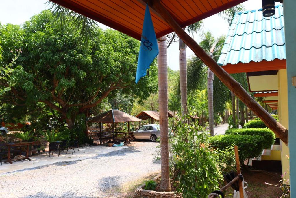 Baanrimklong bungalow - 14