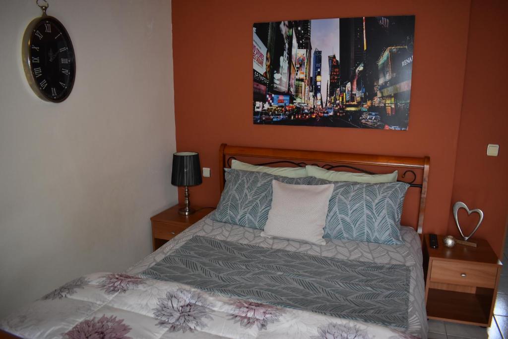 A bed or beds in a room at Thalassa