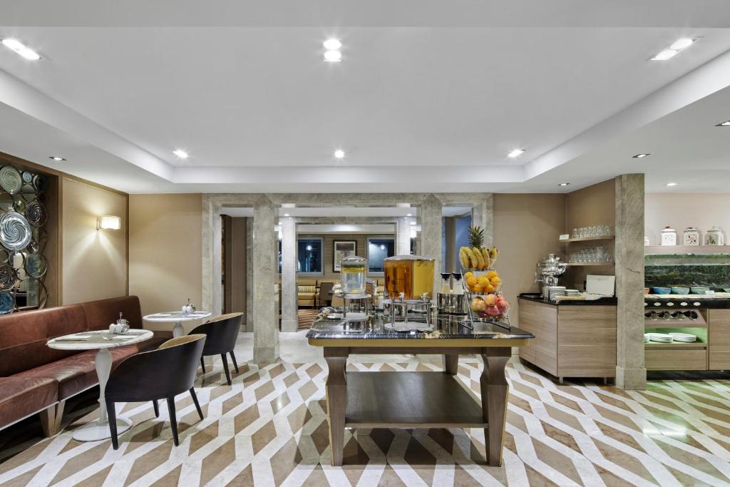 TITANIC Comfort Mitte - Resim 20