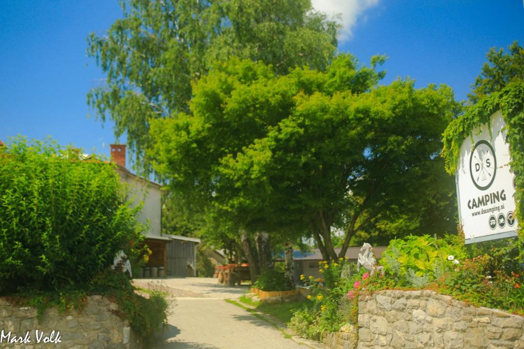 Zahrada ubytování DS Camping