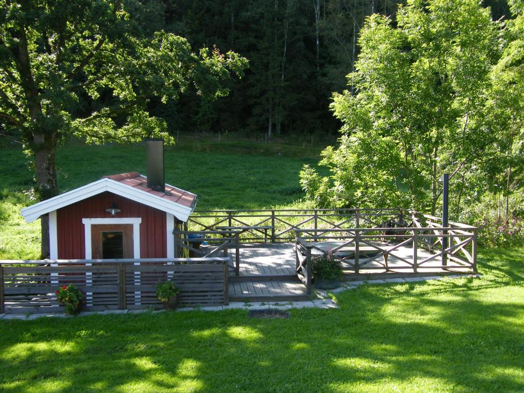 Zahrada ubytování Fårgården Åsebol