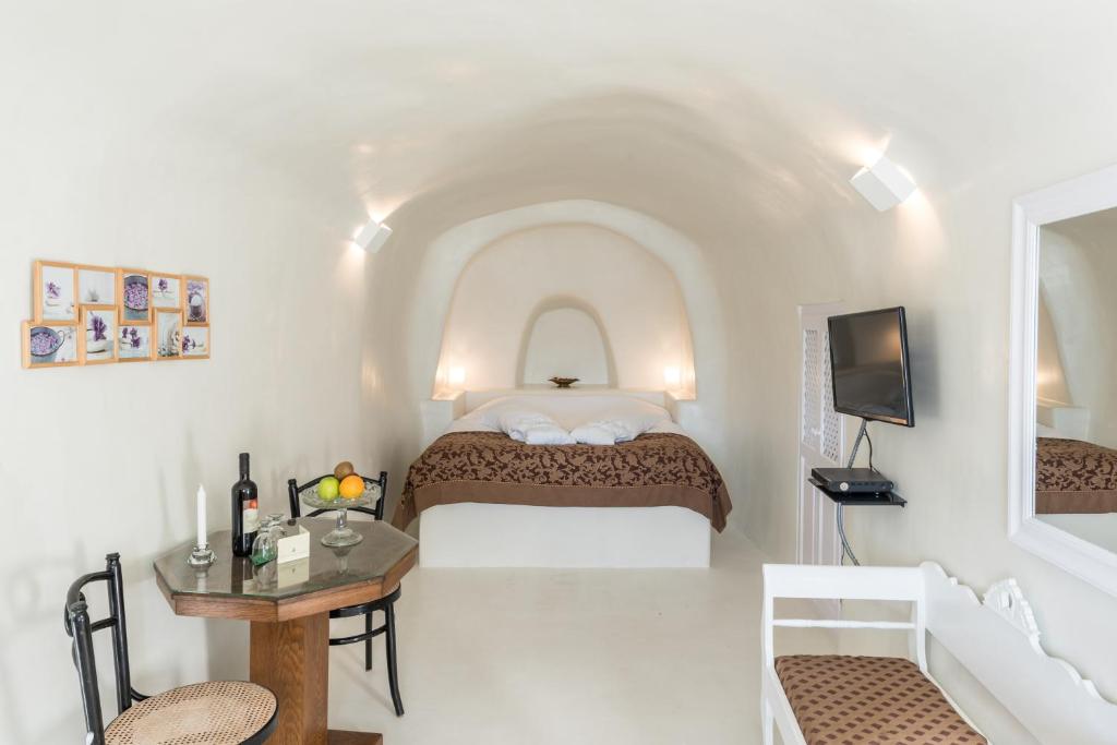 Postel nebo postele na pokoji v ubytování Fanari Villas