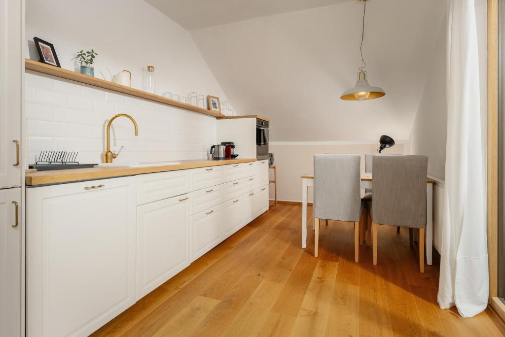 Kuchyň nebo kuchyňský kout v ubytování Haus Grundlsee