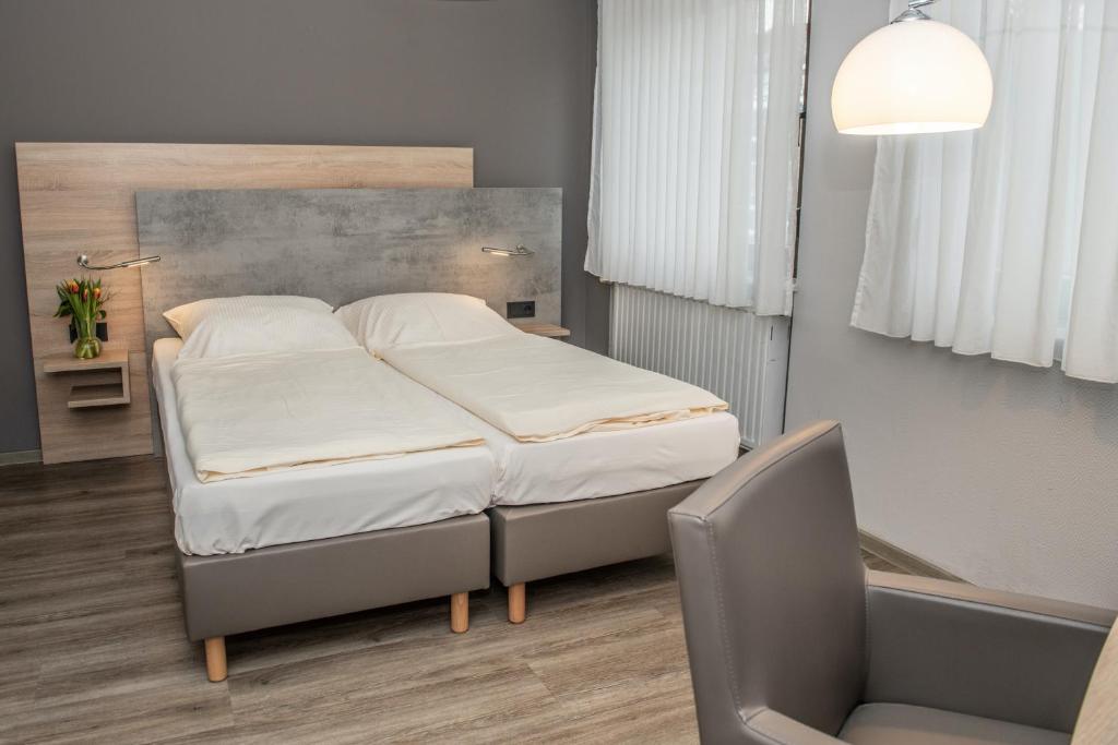 Hotel Daub - Basic Double Room