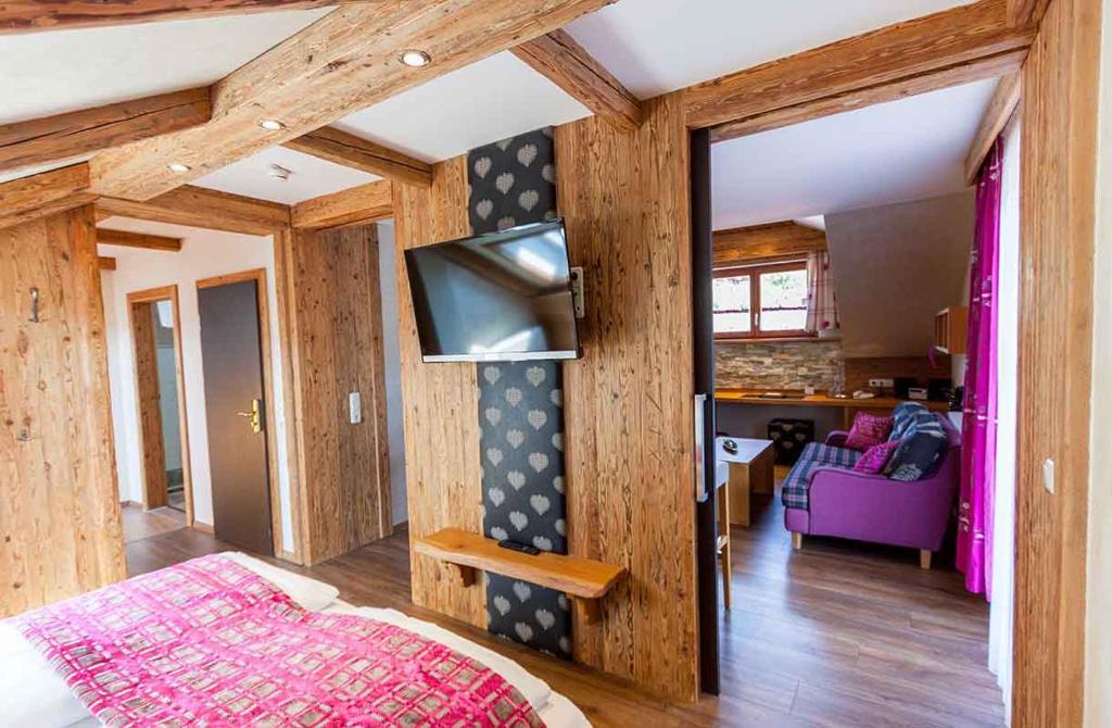 Kristall- & Vitalhotel Bergknappenhof - Studio With Balcony
