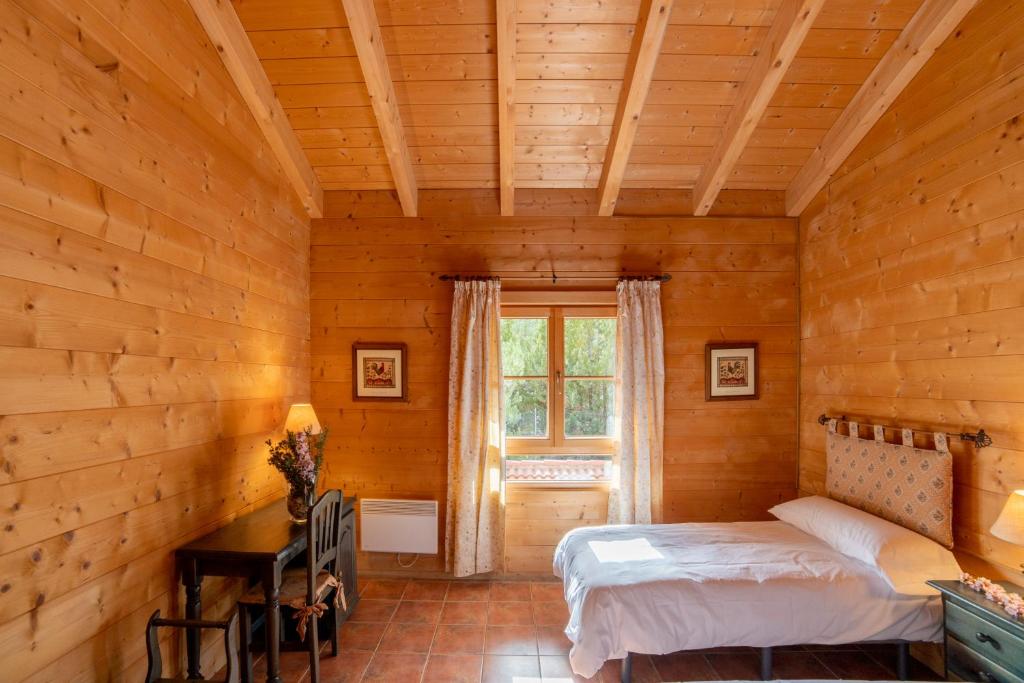 Aras Rural - Dwin Room