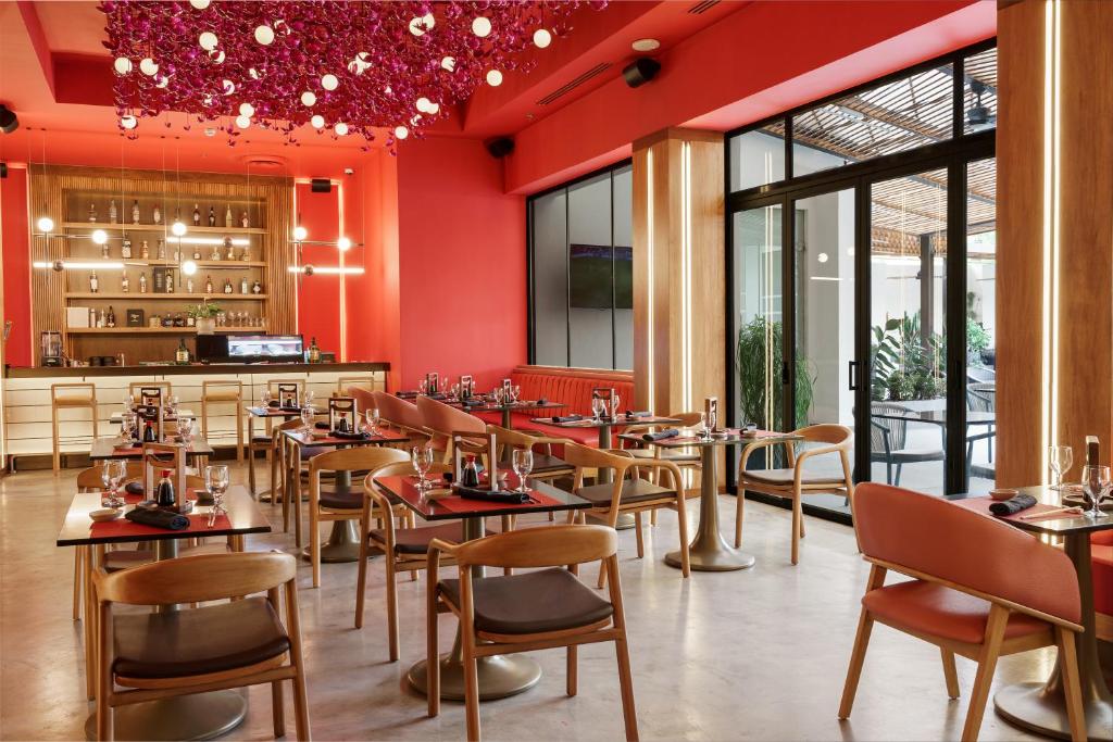 Restaurace v ubytování Hotel Real InterContinental San Pedro Sula by IHG
